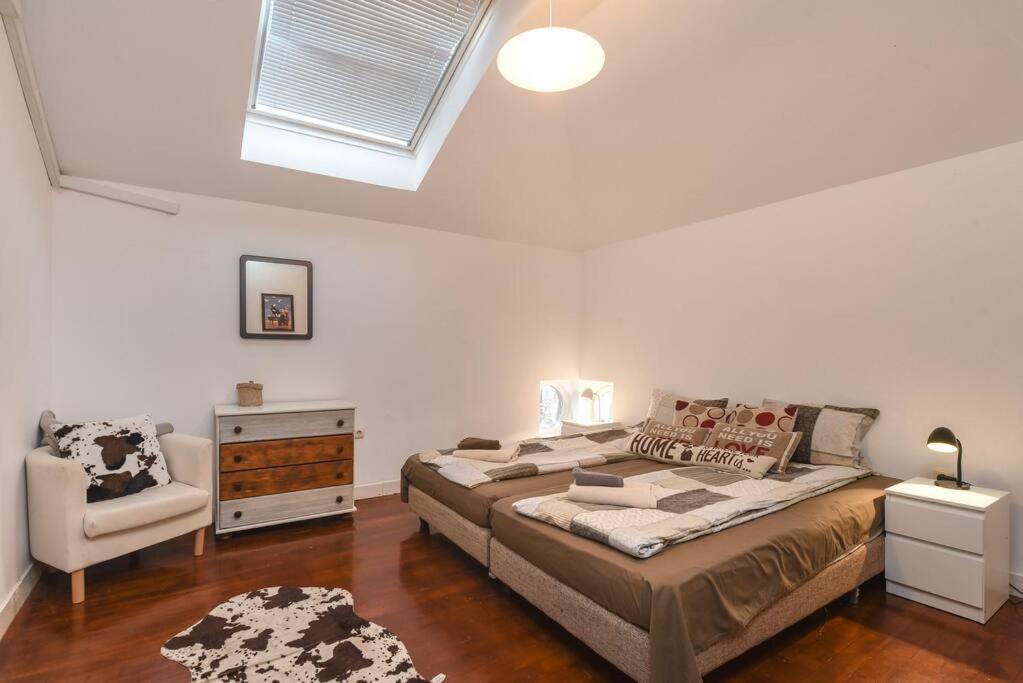 Spacious And Cozy 3 Bedroom Apartment In Downtown Sofie Exteriér fotografie