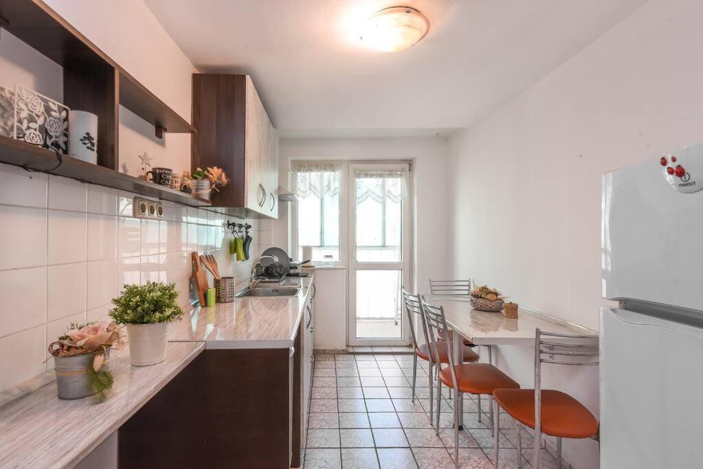 Spacious And Cozy 3 Bedroom Apartment In Downtown Sofie Exteriér fotografie